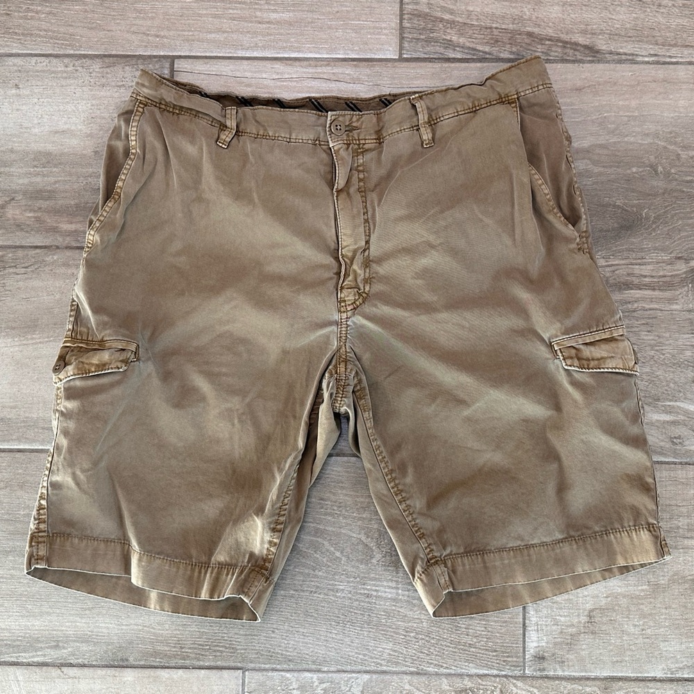 Cremieux Cargo Shorts Mens 34x9 Khaki Cotton Preppy Casual Classic Golf 6 Pocket
